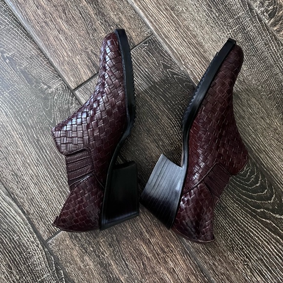 COLE HAAN leather woven brown loafers - Picture 5 of 16